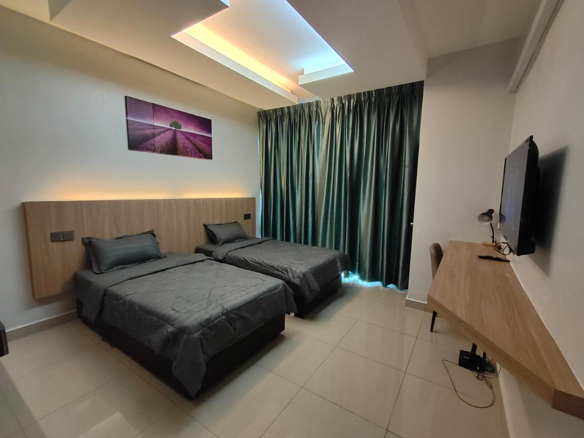 Alish Studio Apartment With Pool, Netflix, Wifi Gua Musang Exterior photo